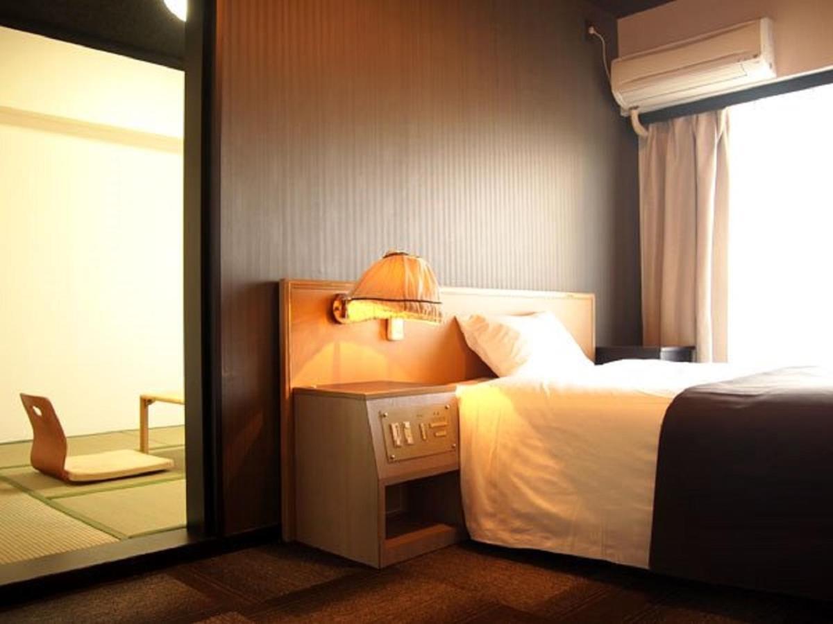 Hotel Livemax Osaka Namba Екстер'єр фото