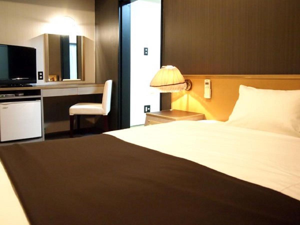 Hotel Livemax Osaka Namba Екстер'єр фото